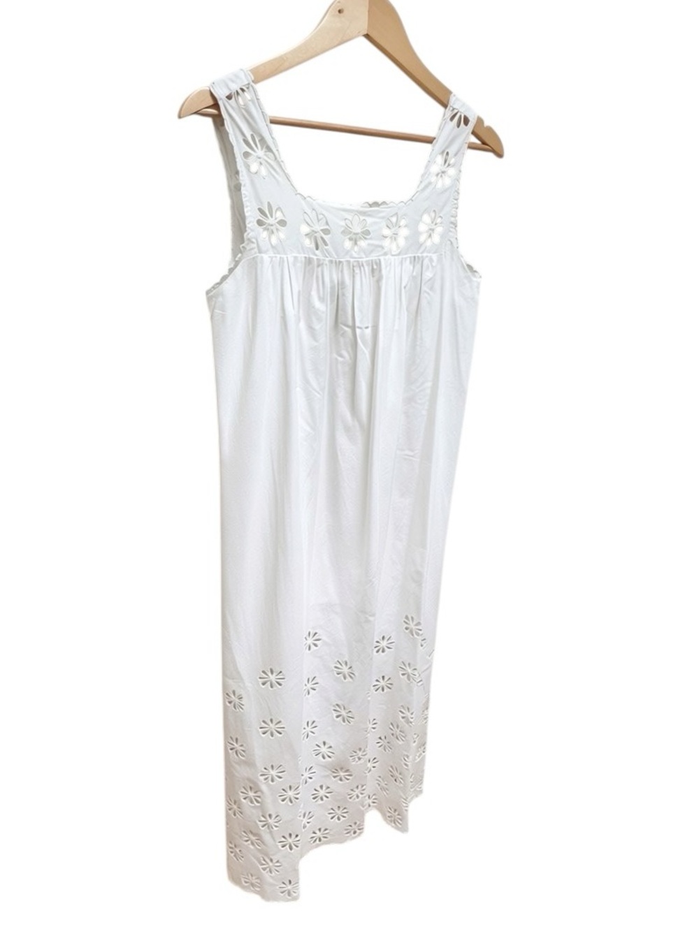 POSSE *NEW* Cecilia White Embroidered Shift Dress - Picture 9 of 16